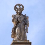 La Statua di Sant'Andrea in cima alla colonna