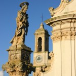 La Statua di Sant'Andrea in cima alla colonna